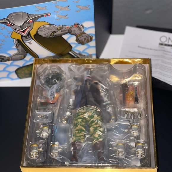 RUMBLE SOCIETY - Hawk P-40 Action Figure - Picture 7 of 12